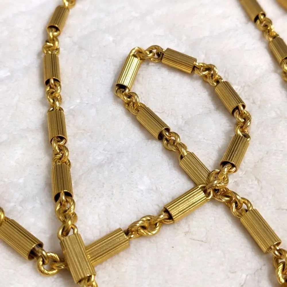 Vintage 1970's Goldtone 58" Chain Necklace with Ribbed Barrell Beads - Picture 10 of 13